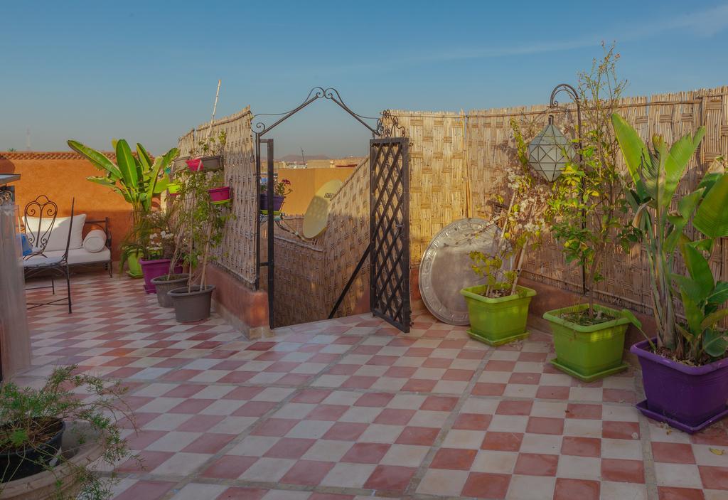Dar Ikalimo Marrakech Hotell Marrakesh Exteriör bild