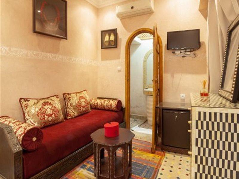 Dar Ikalimo Marrakech Hotell Marrakesh Exteriör bild