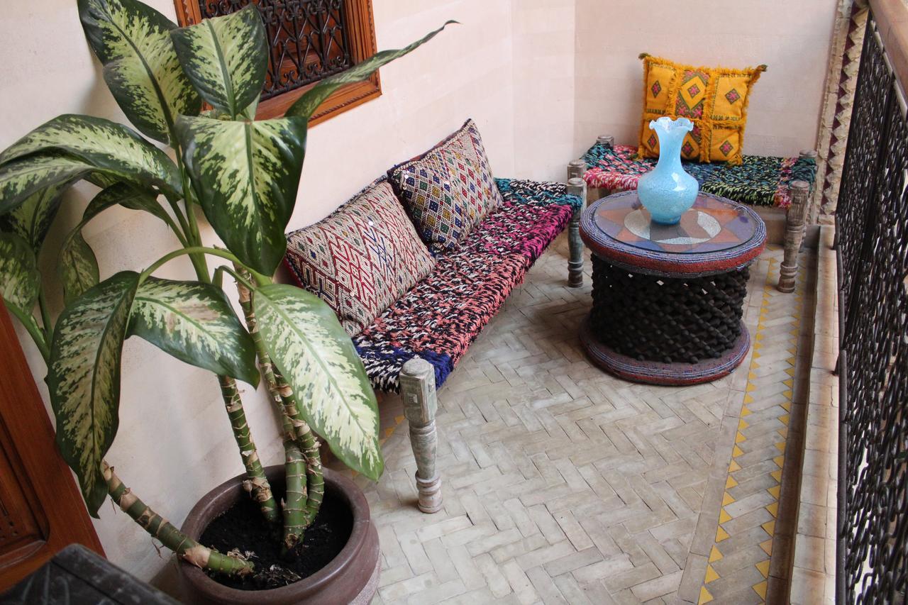 Dar Ikalimo Marrakech Hotell Marrakesh Exteriör bild